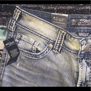 Seven Jeans NWT- Suki Bermuda Flap- W29